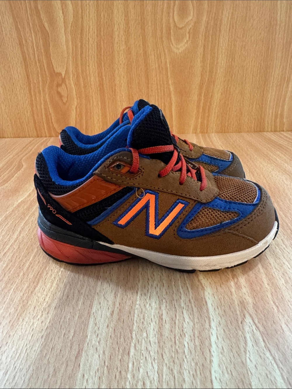 New Balance 990v3 Kids' Blue and Brown Sneakers